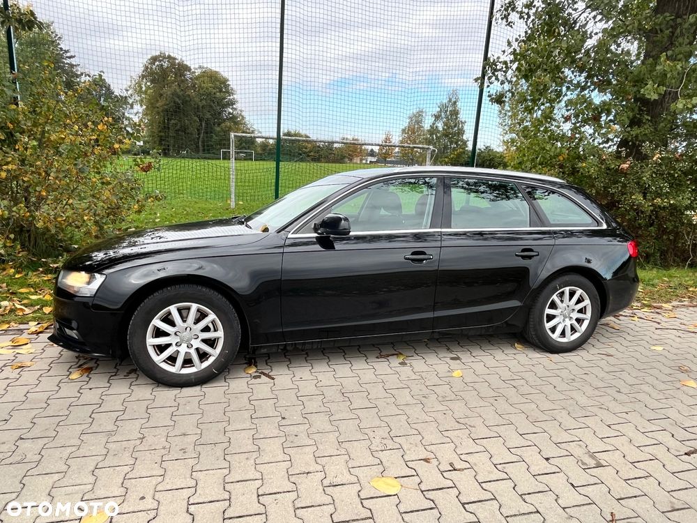 Audi A4 Avant 2012 photo 3
