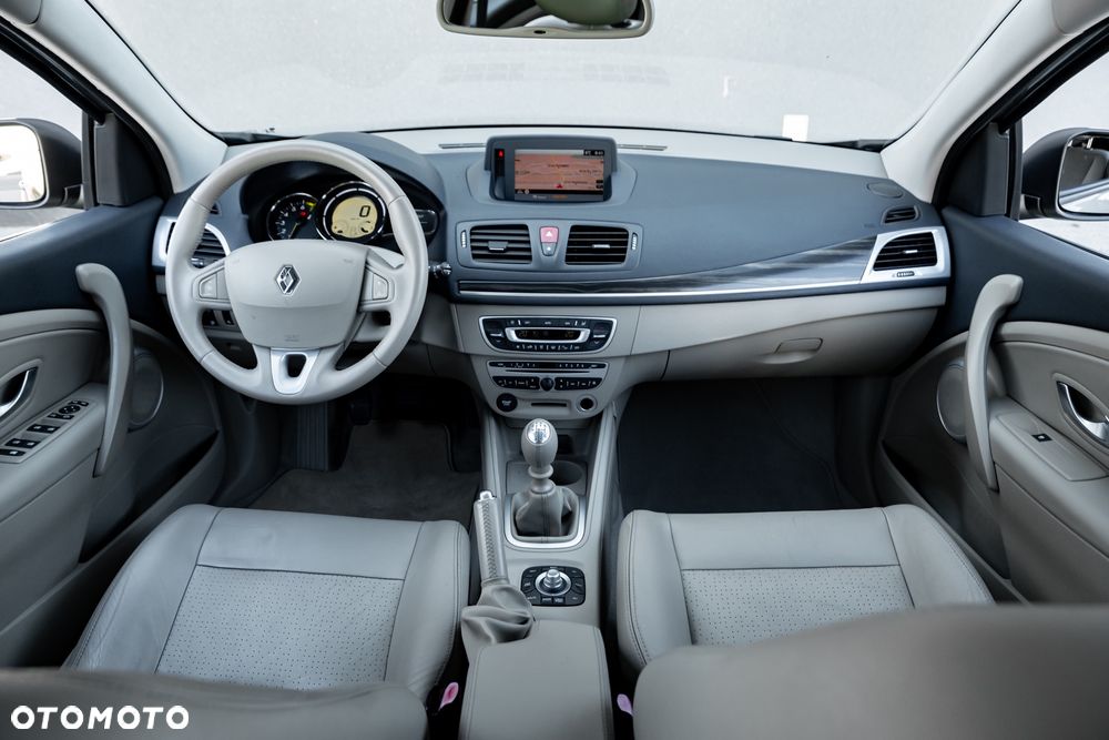 Renault Megane TCe 180 Luxe - 28