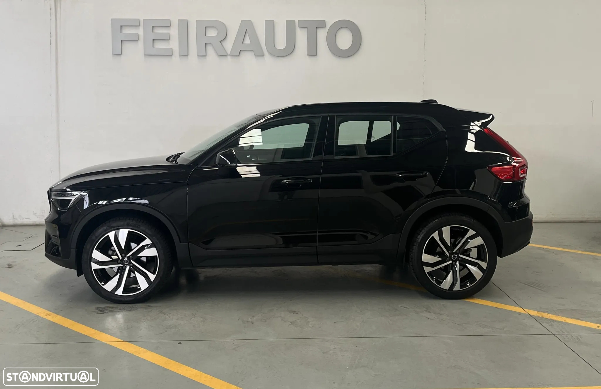 Volvo XC 40 1.5 T2 Plus Dark Auto - 8