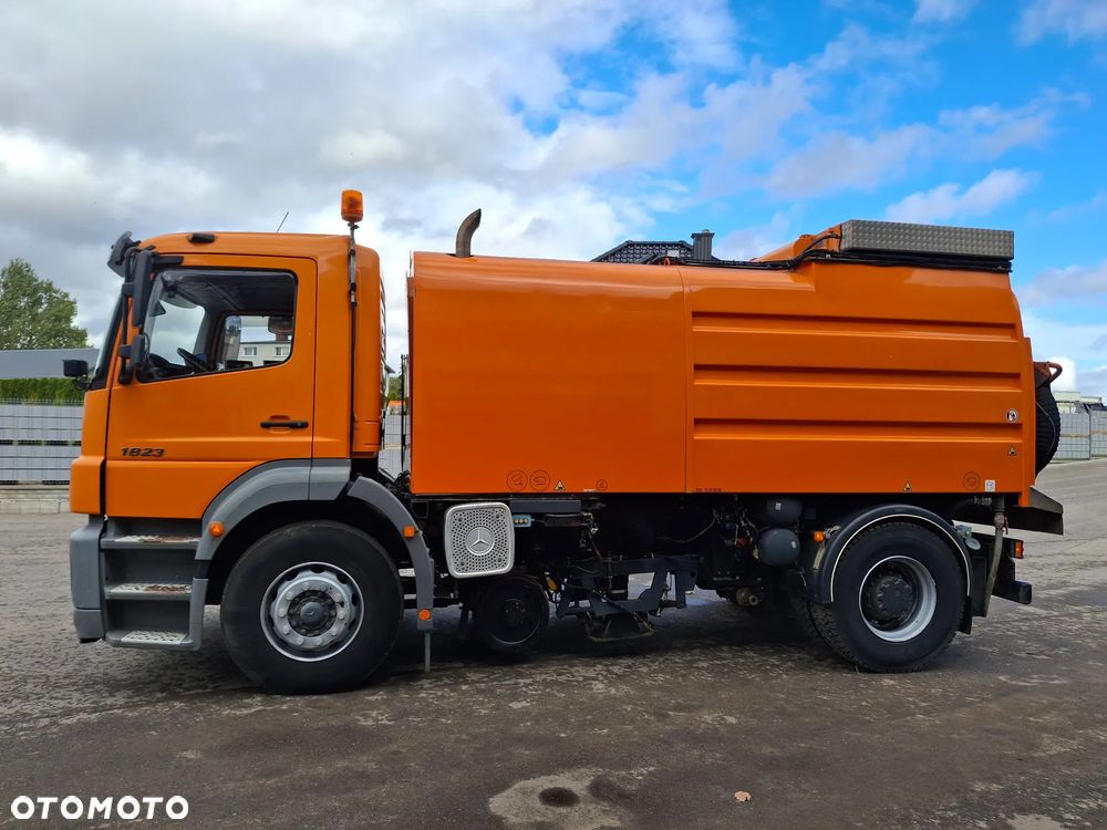 Mercedes-Benz Axor 1823 Zamiatarka HSW Explorer 6 Do Szyn Kolejowych Pojazd Szynowo Drogowy Czyszenie Szyn Torów Kolejowych - 17