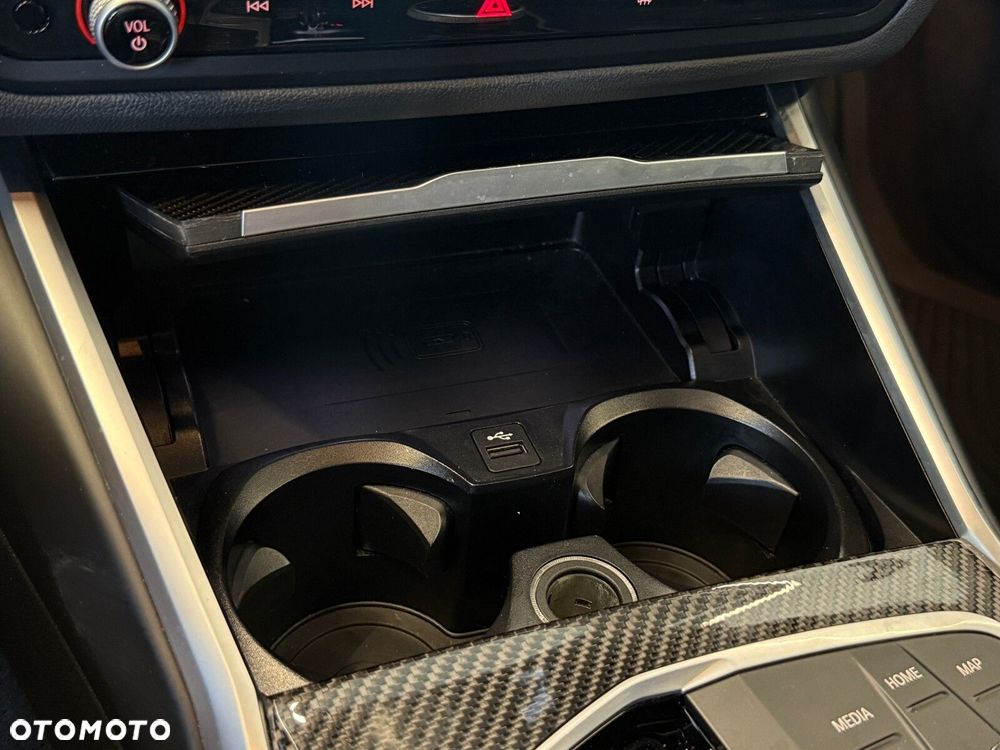 BMW Seria 3 - 38