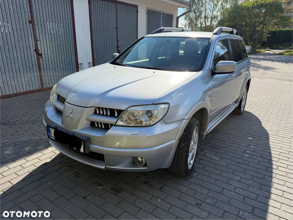 Mitsubishi Outlander - 13