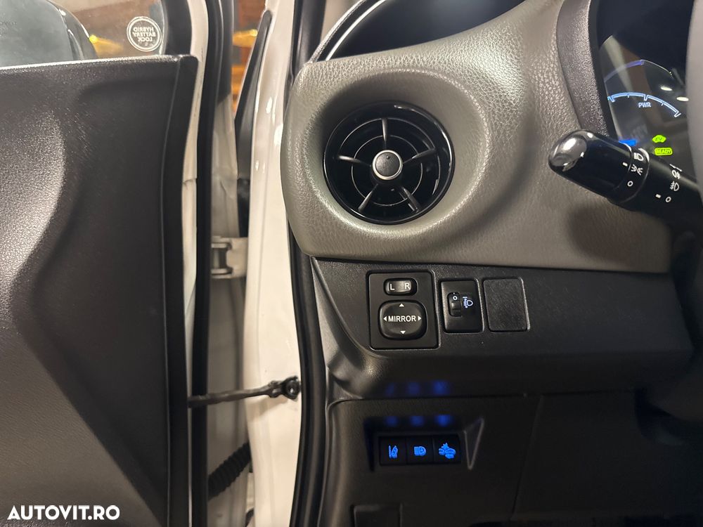 Toyota Yaris 1.5 VVT-i HSD Luna - 20