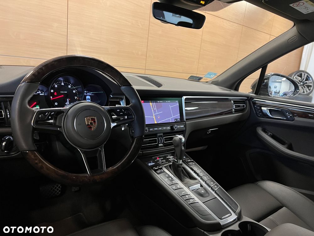 Porsche Macan - 15