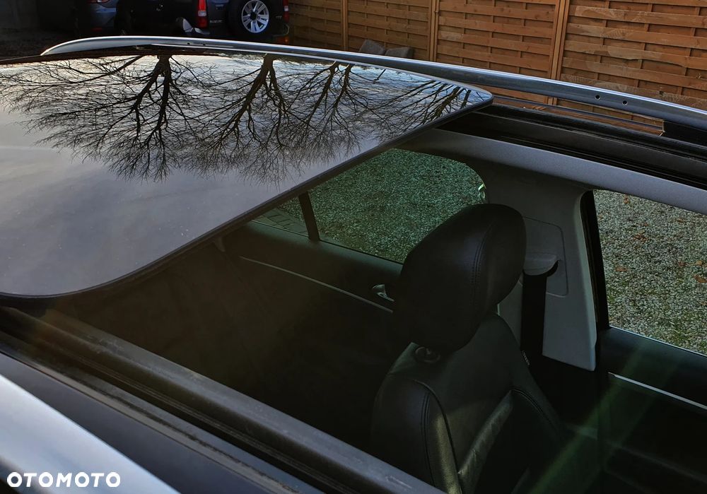 Volkswagen Tiguan - 24