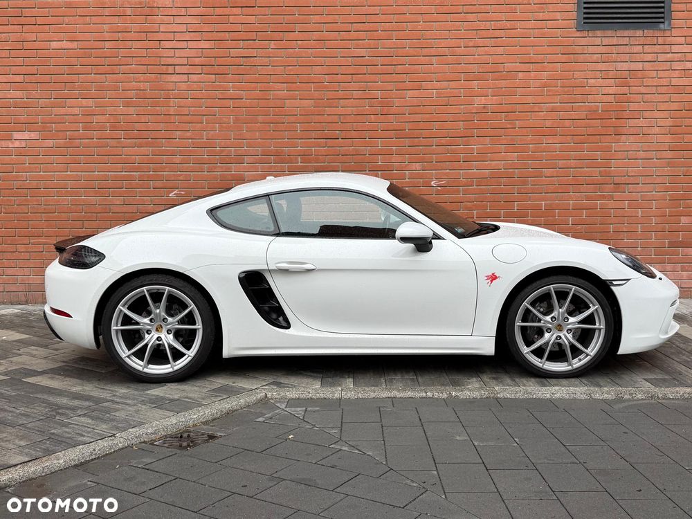 Porsche 718 Cayman - 7