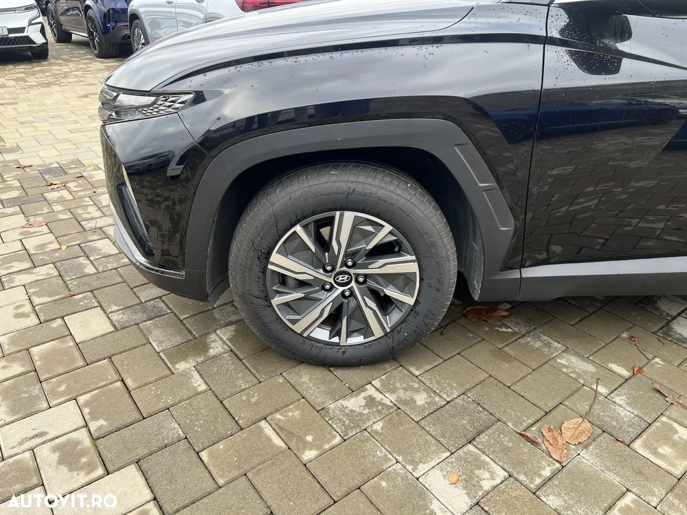 Hyundai Tucson 1.6 T-GDi HEV 2WD Select - 16