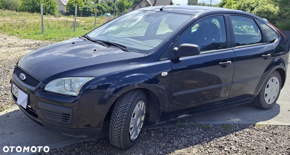 Ford Focus 1.6 Ambiente - 3