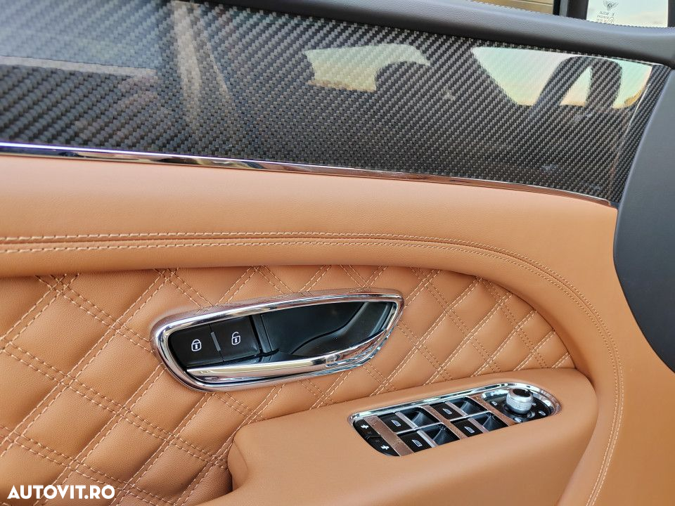 Bentley Bentayga V8 - 36