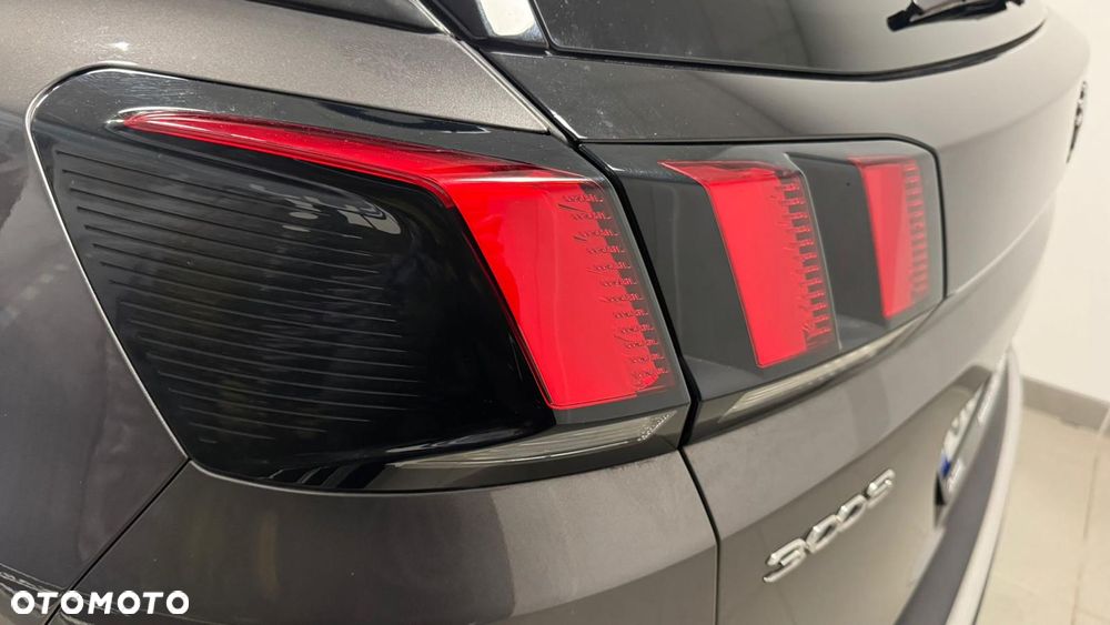 Peugeot 3008 1.5 BlueHDi Allure S&S EAT8 - 8