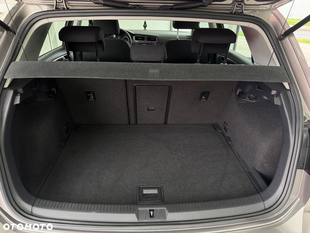 Volkswagen Golf 1.4 TSI BMT Highline - 23