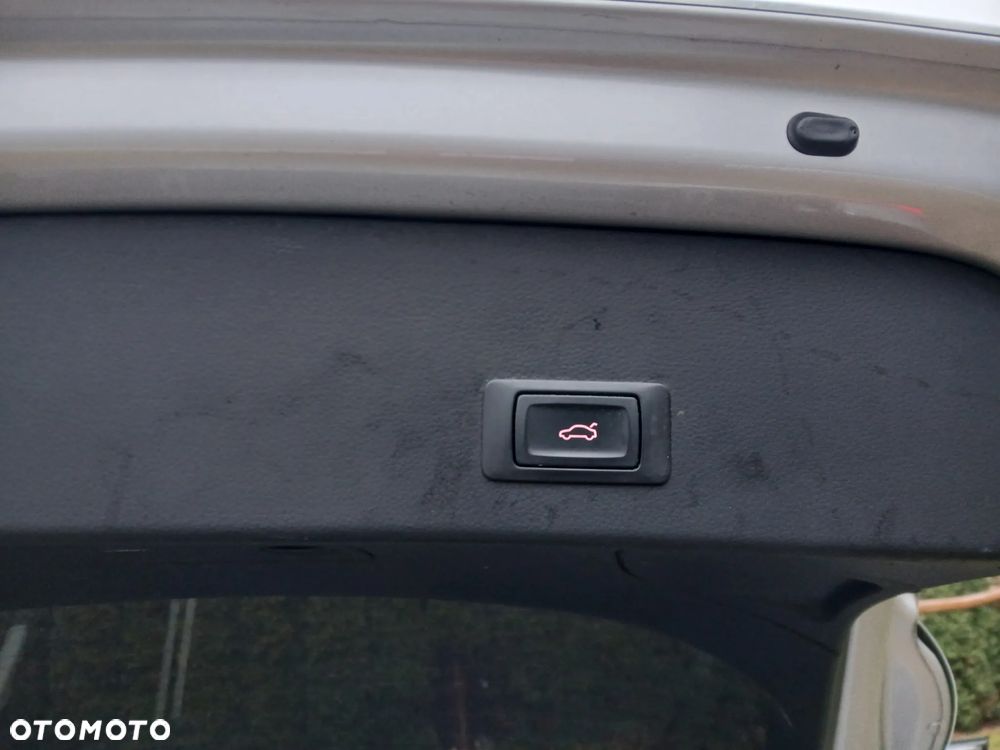 Audi A6 Avant 2.0 TDI ultra - 29