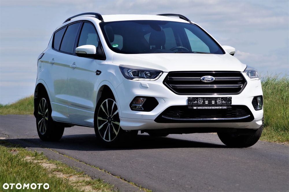 Ford Kuga - 2