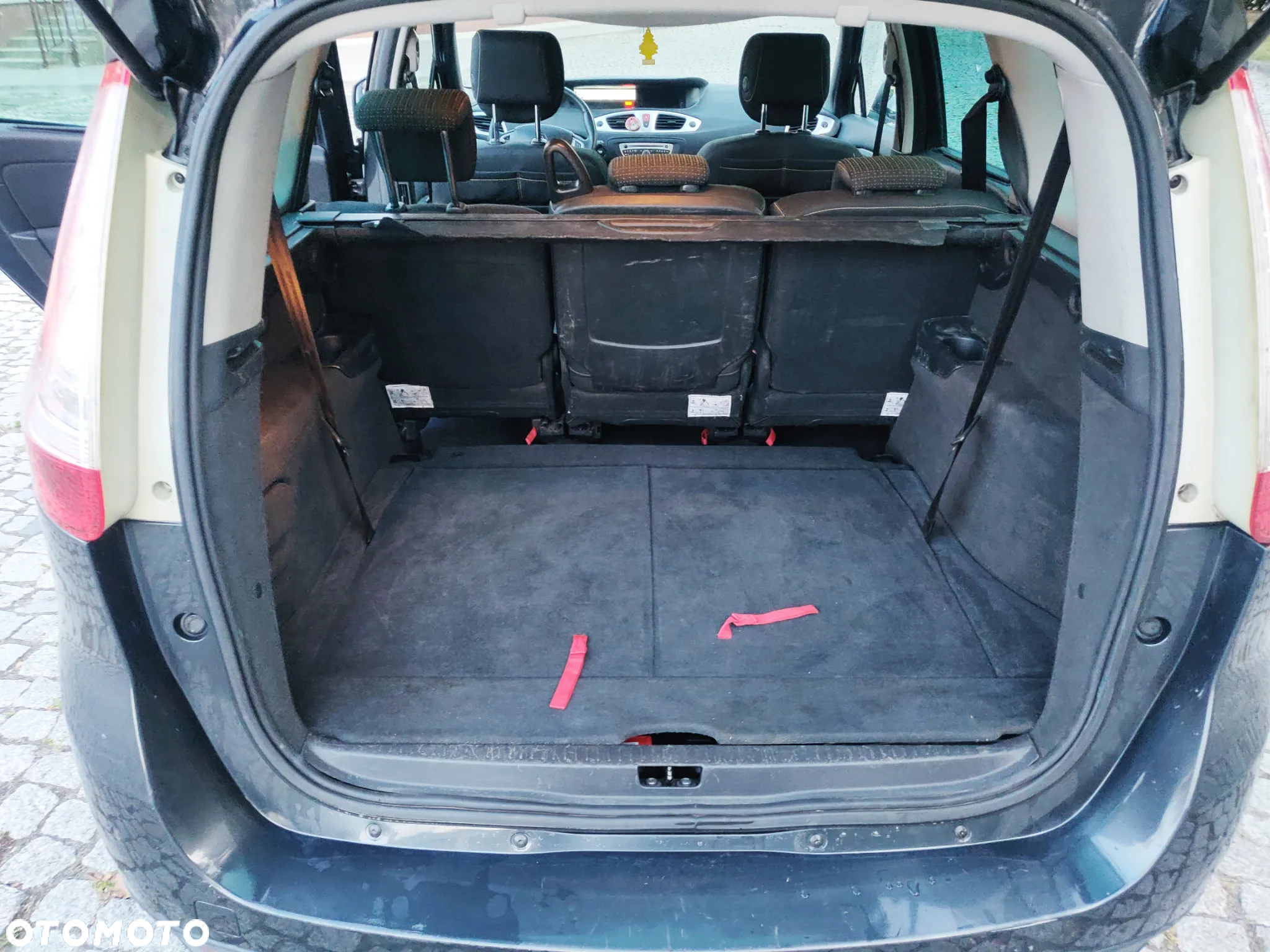 Renault Grand Scenic 1.9 dCi FAP Privilege - 11