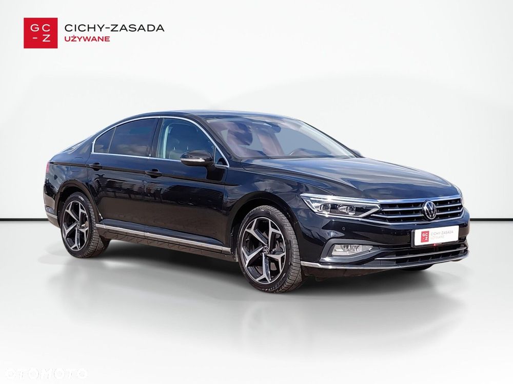 Volkswagen Passat - 8