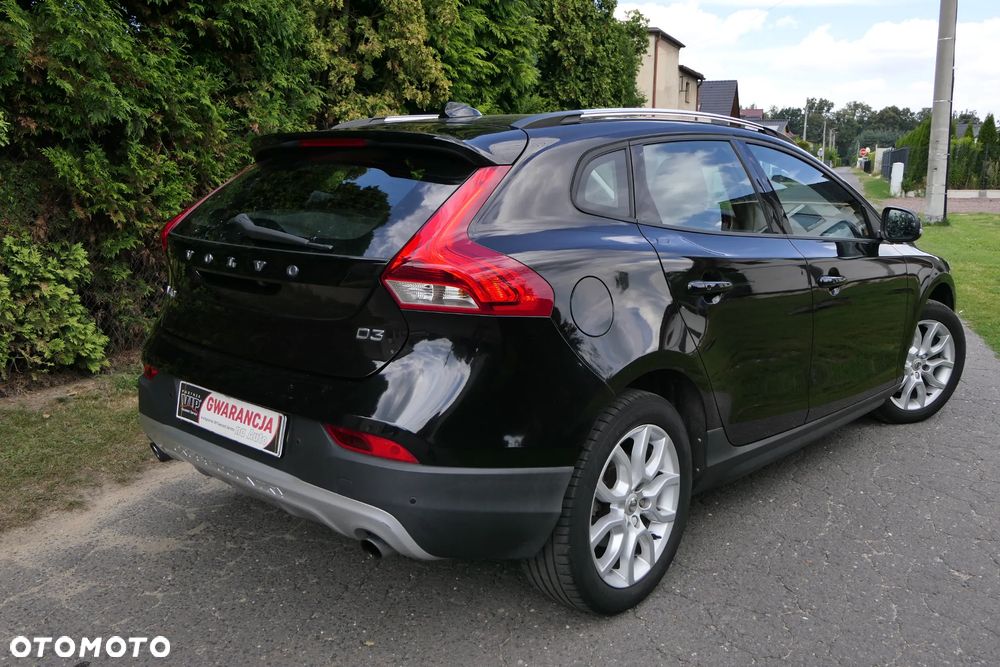 Volvo V40 Cross Country D3 Geartronic Momentum - 4