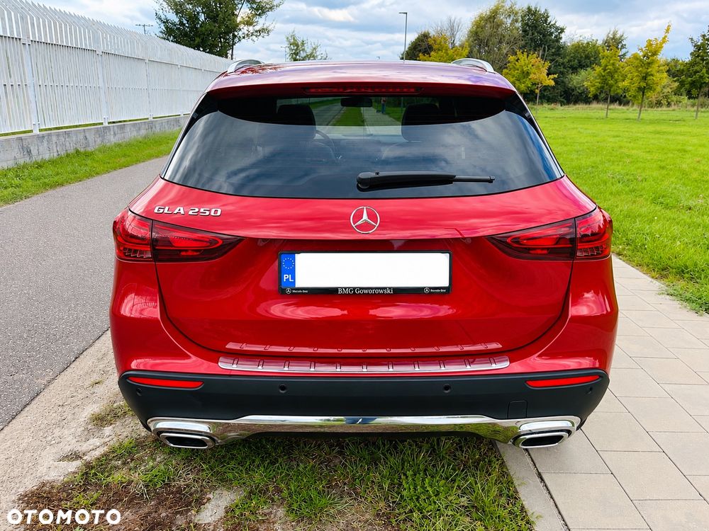Mercedes-Benz GLA 250 4Matic 8G-DCT Progressive Advanced - 9
