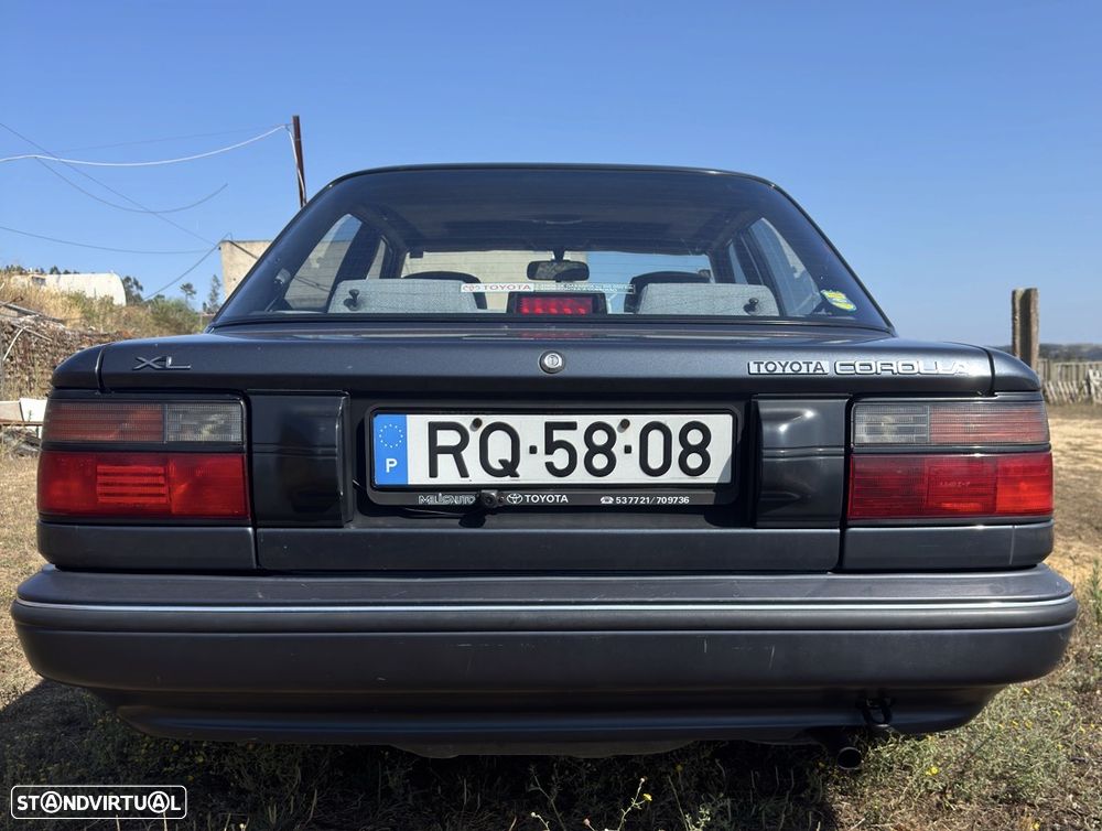 Toyota Corolla 1.3 Silver Line - 9