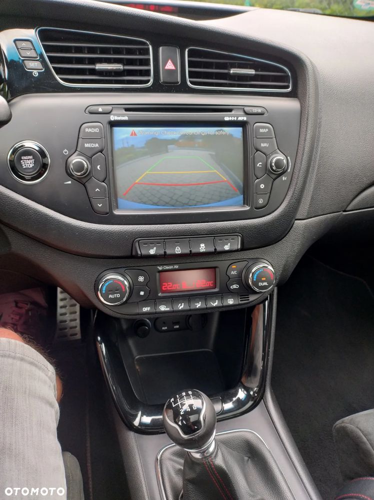 Kia Ceed 1.6 T-GDI GT - 8