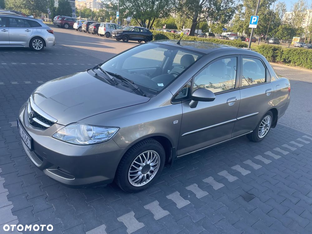 Honda City 1.4 Comfort - 11