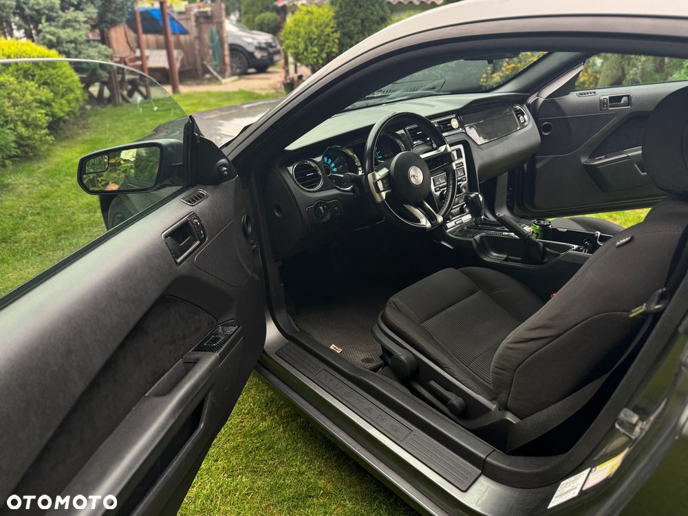 Ford Mustang 3.7 V6 - 8