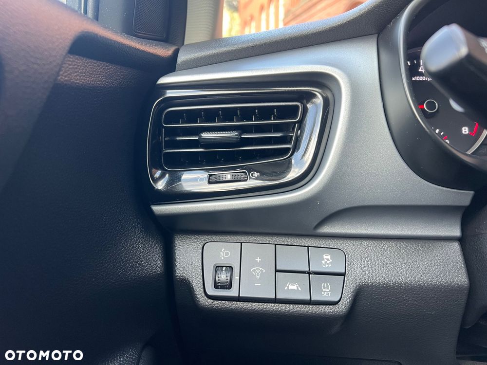 Kia Stonic 1.0 T-GDI DCT OPF Platinum Edition - 19