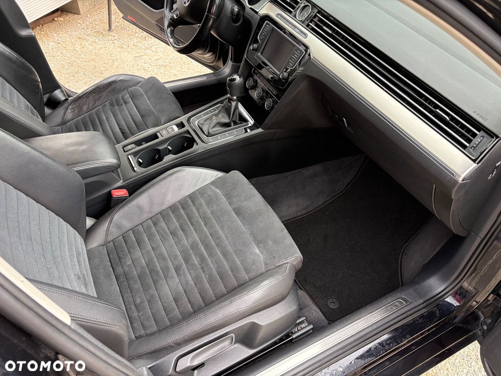 Volkswagen Passat 2.0 TDI BMT Comfortline - 19