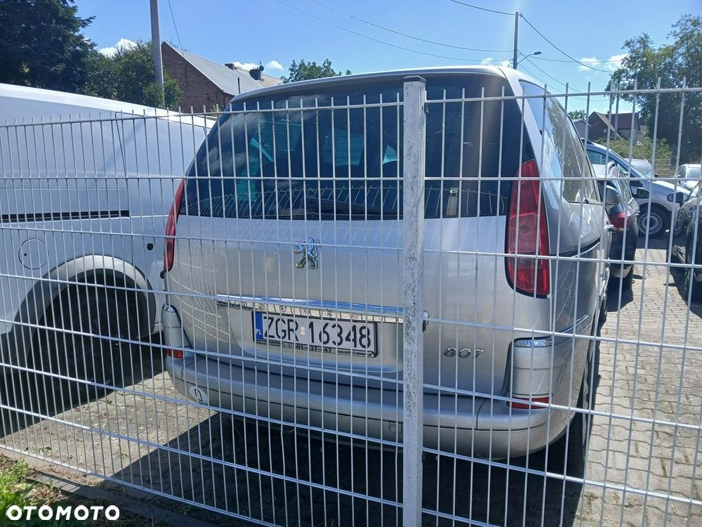 Peugeot 807 140 Family - 30