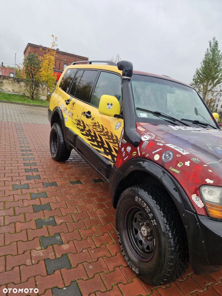 Mitsubishi Montero - 3