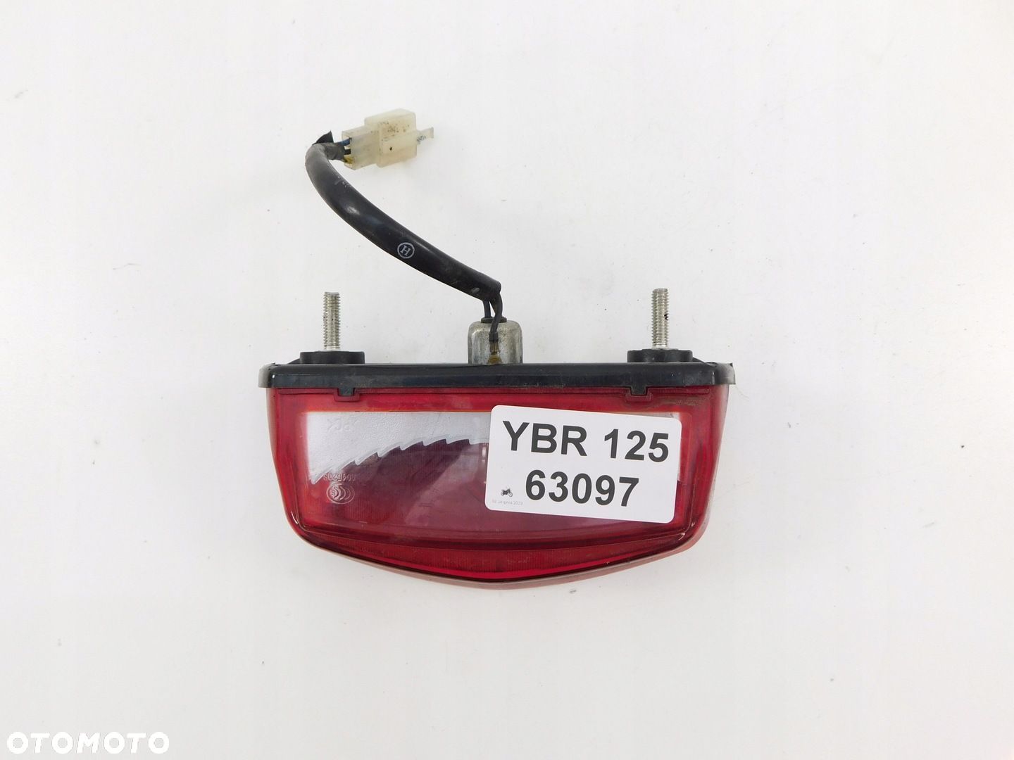 YAMAHA YBR 125 LAMPA TYLNA TYŁ - 1
