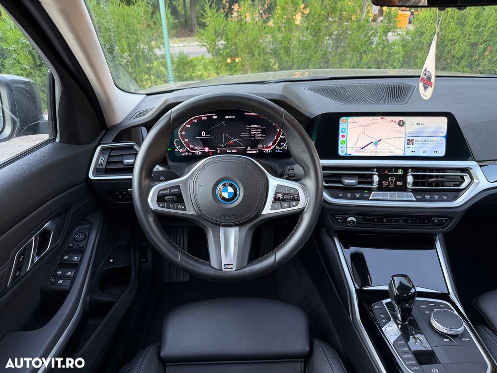 BMW Seria 3 330e Aut. Advantage - 9