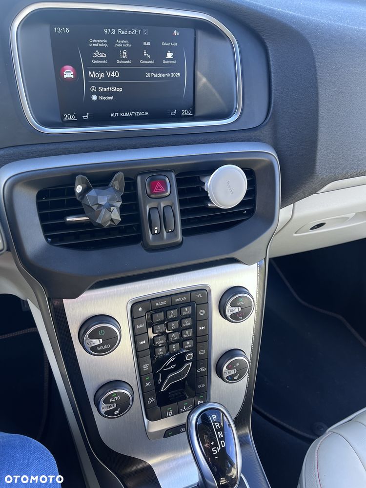 Volvo V40 T5 Drive-E Ocean Race - 5