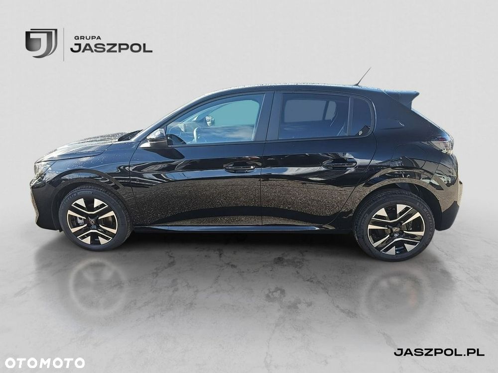 Peugeot 208 - 8