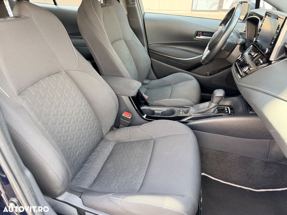 Toyota Corolla 1.8 Business Edition - 9