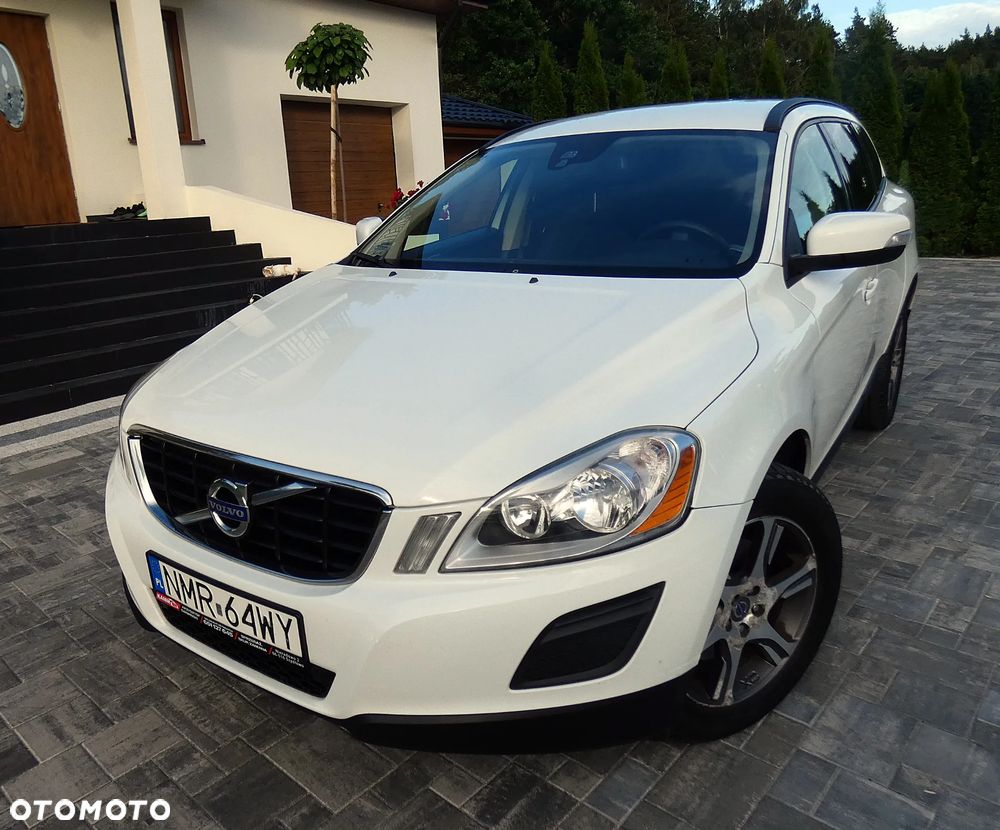 Volvo XC 60 2.4D AWD Momentum - 9