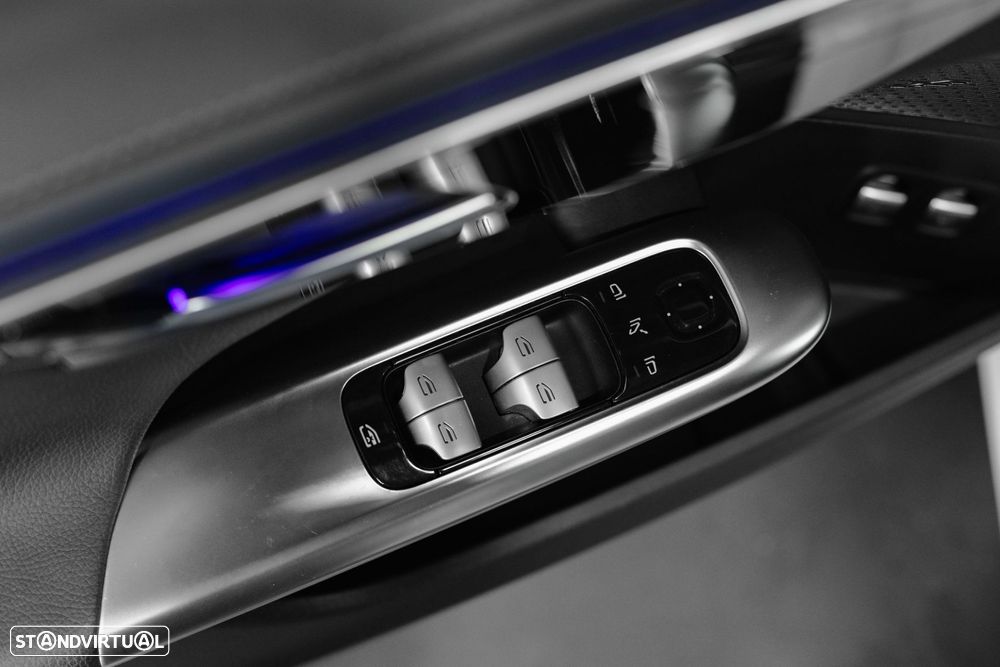 Mercedes-Benz C 300 e AMG Line - 31