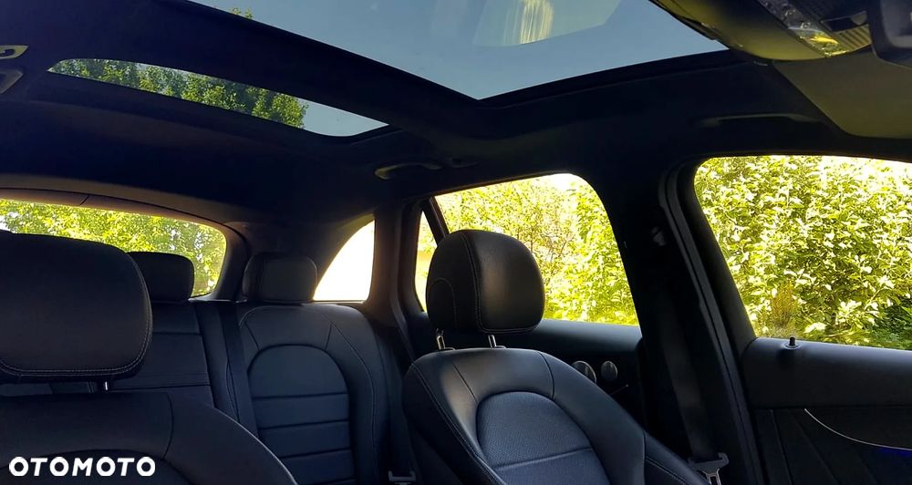 Mercedes-Benz GLC 220 d 4Matic 9G-TRONIC AMG Line - 28