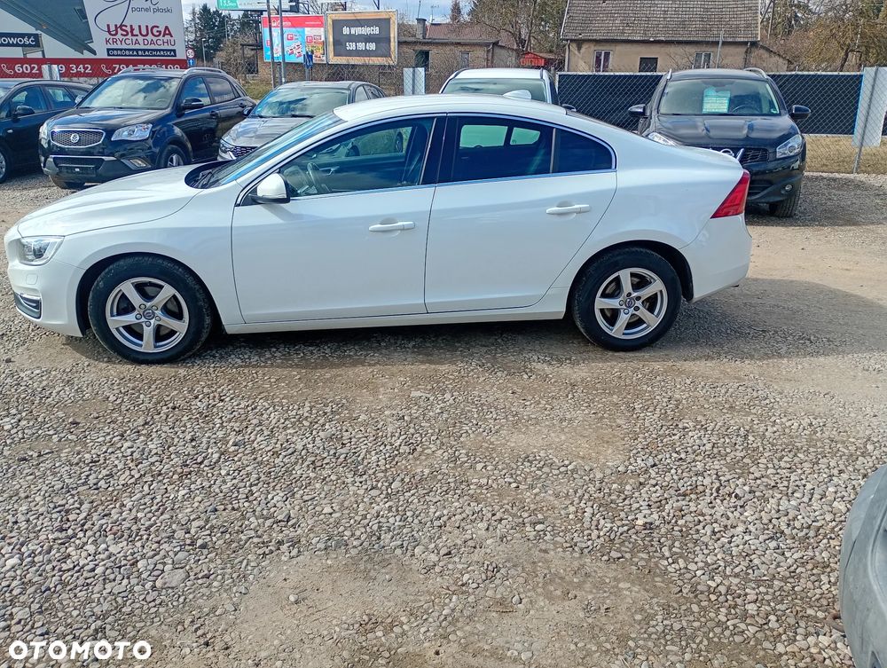 Volvo S60 D3 Geartronic Momentum - 9