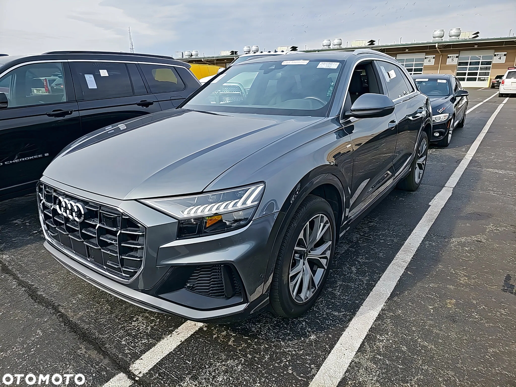 Audi Q8 55 TFSI quattro tiptronic
