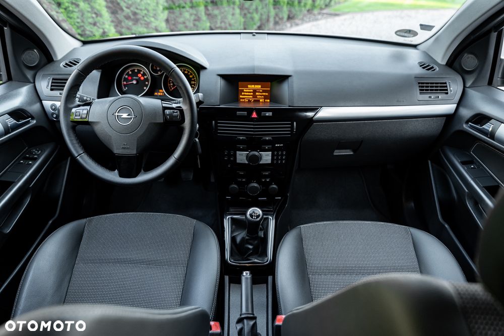 Opel Astra 1.4 Comfort / Cool - 28
