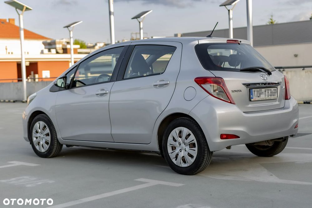 Toyota Yaris 1.0 Luna - 2