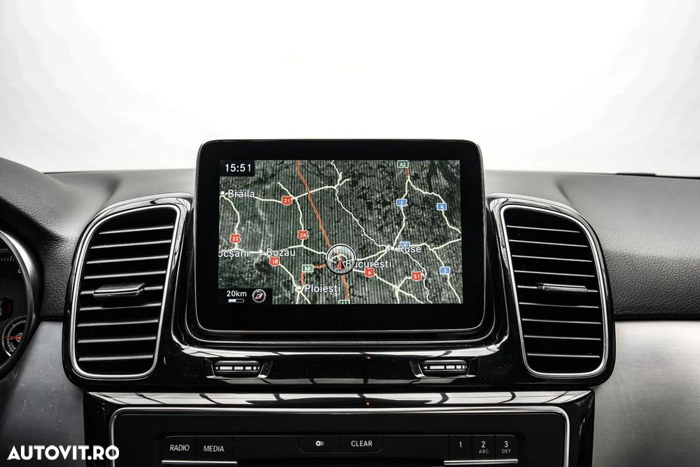 Mercedes-Benz GLE - 25