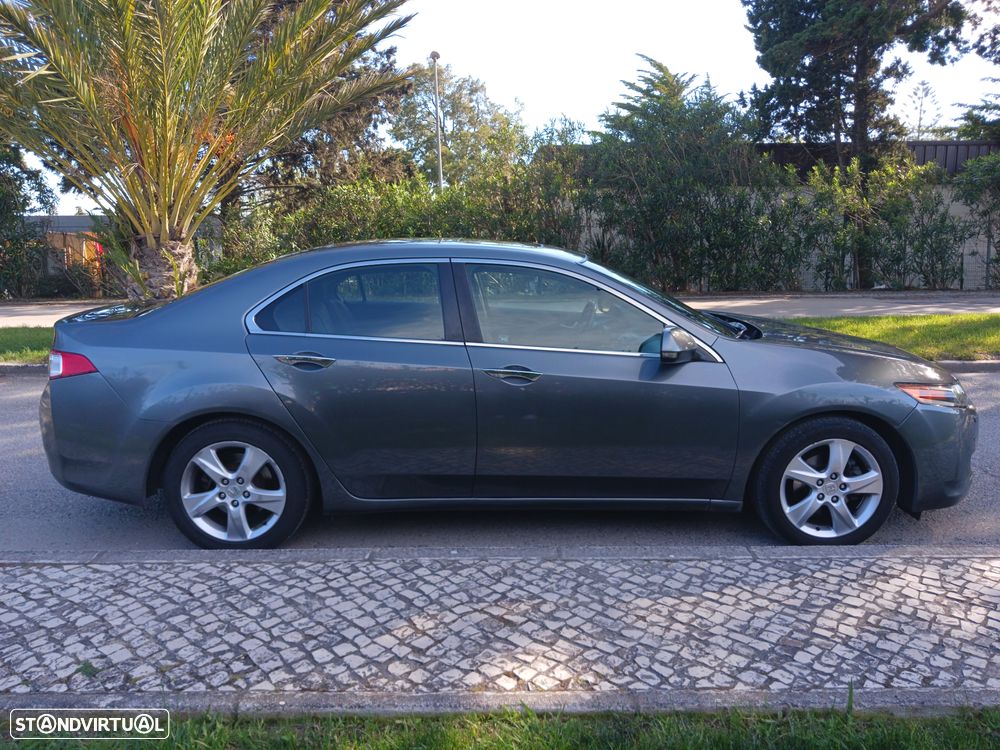 Honda Accord 2.2 i-DTEC Executive Advance - 4