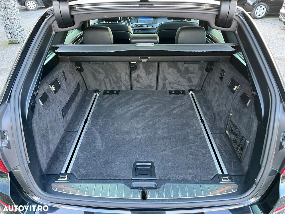 BMW Seria 5 520d Sport-Aut. - 9