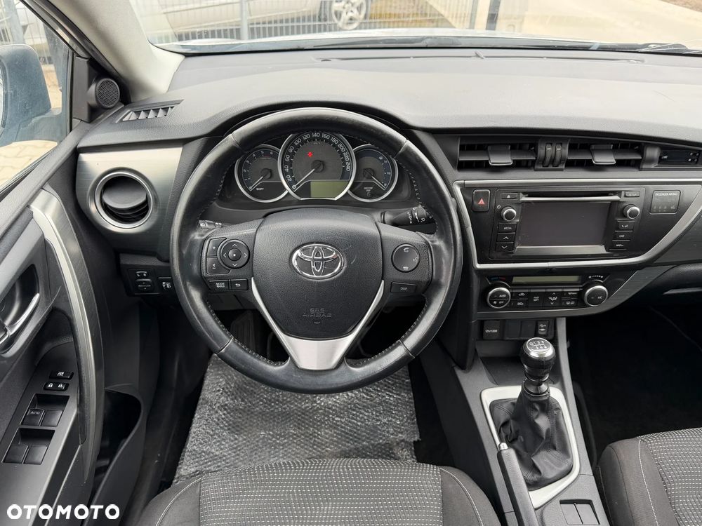 Toyota Auris 1.4 D-4D Design Edition - 18
