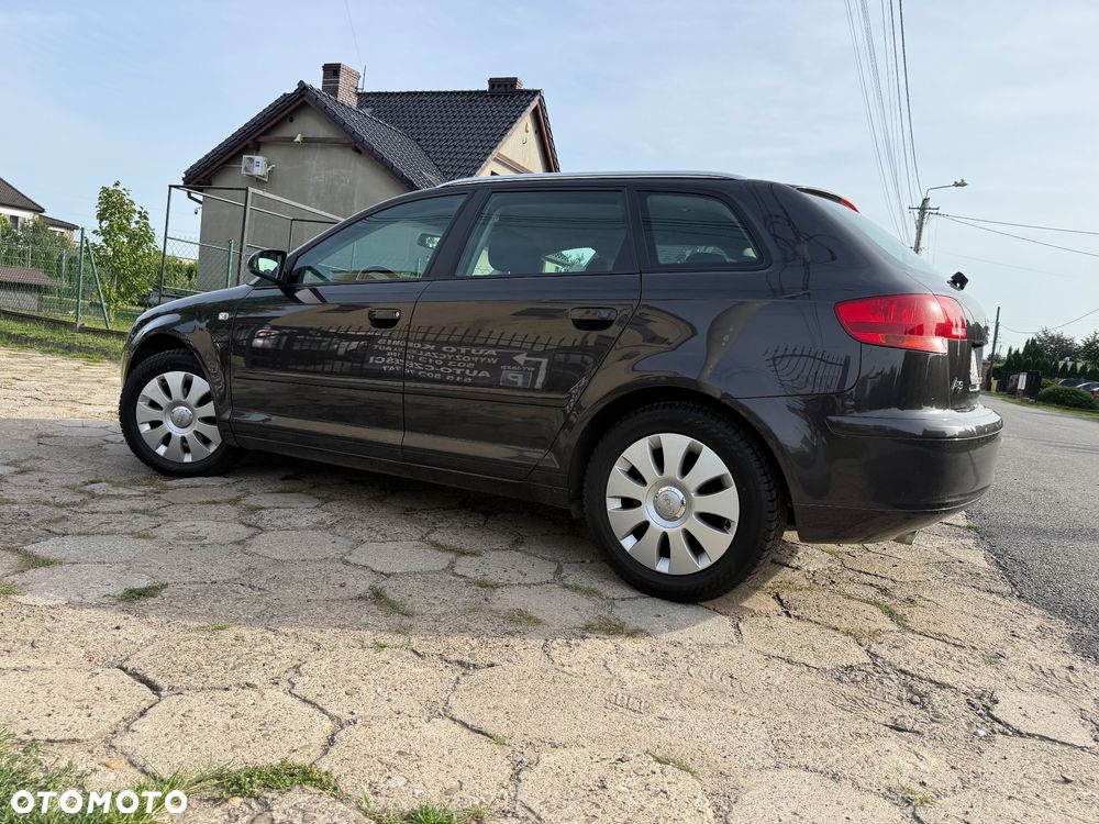 Audi A3 Sportback 1.6 FSI Ambition - 5