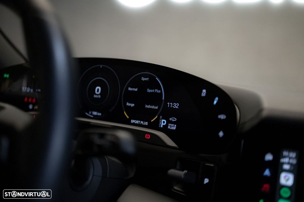 Porsche Taycan 4S Bateria Performance Plus - 11