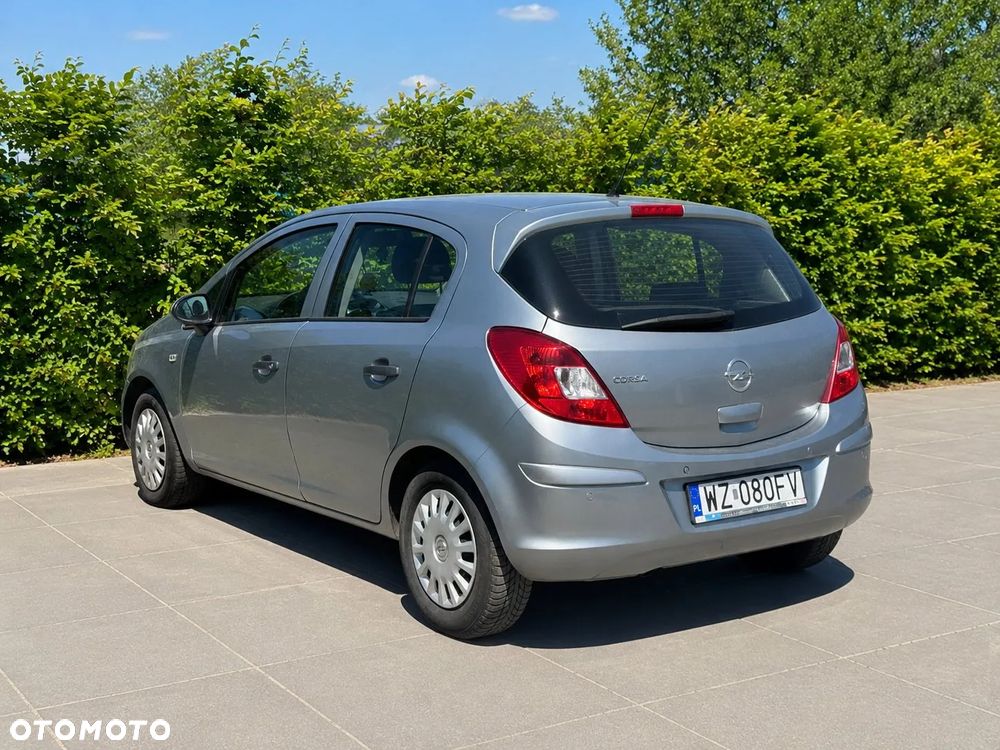 Opel Corsa 1.2 16V Edition / Active - 2