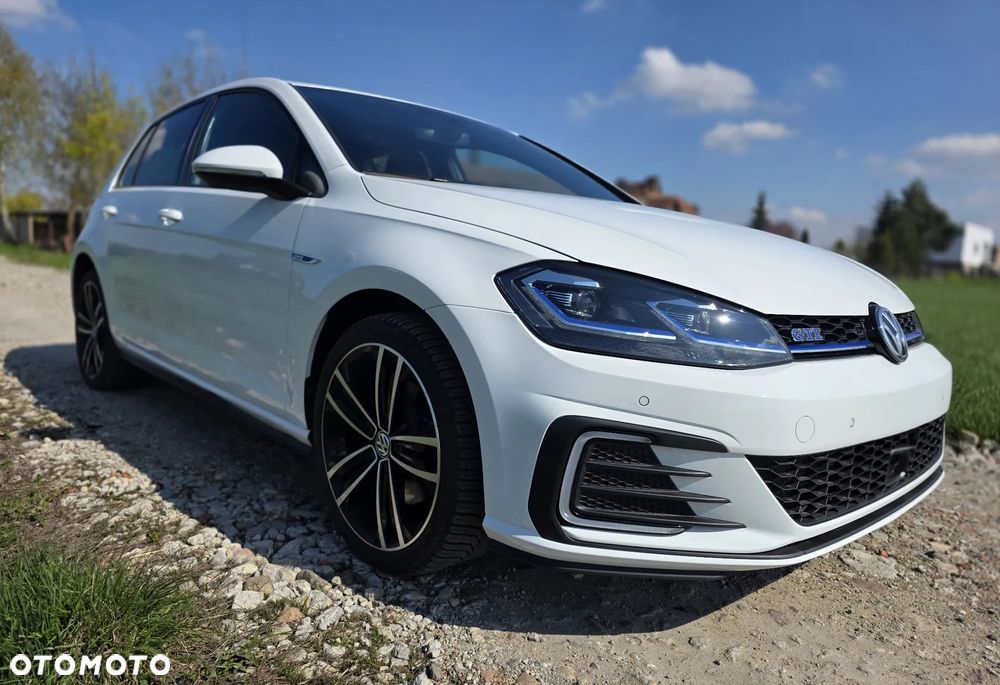 Volkswagen Golf - 14