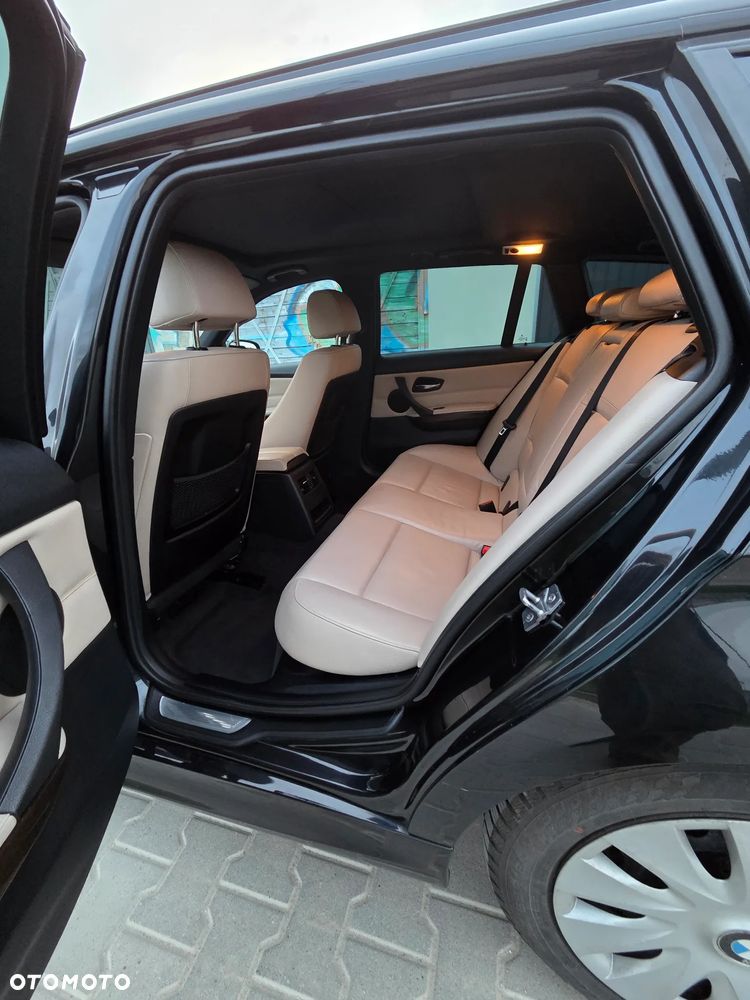 BMW Seria 3 318d - 9